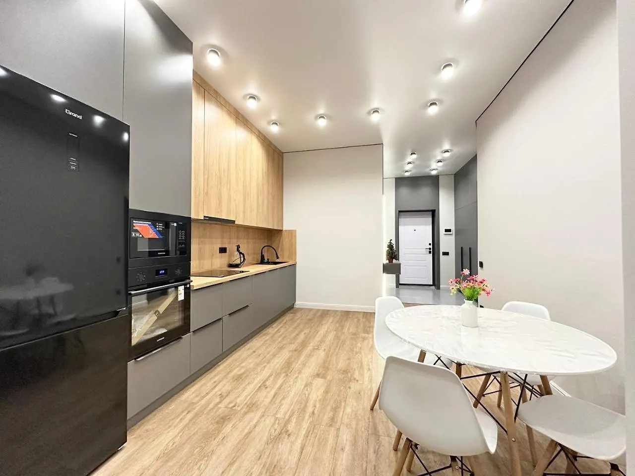 Downtown Apartment Comfort City 172 Almaty