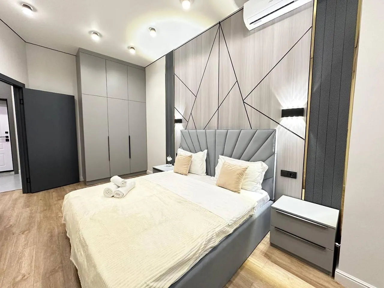 Downtown Apartment Comfort City 172 Almaty 0*,  Kazakhstan